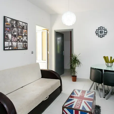 Fontana Apartment